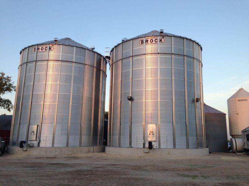 Stiffened Farm & Commercial Grain Bins Valley Agro Services Ltd.