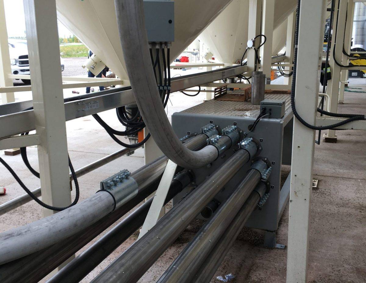 Automatic & Manual Distributors - Valley Agro Services Ltd.